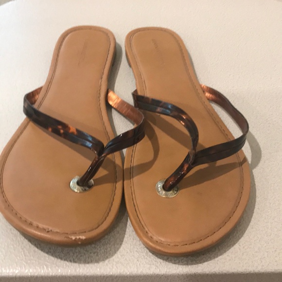 banana republic flip flops